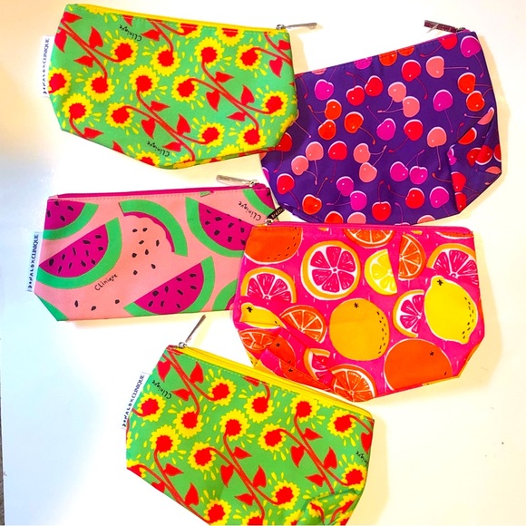 Clinique 5 Cosmetic Bags Fruits & Flowers Patterns - Picture 2 of 7